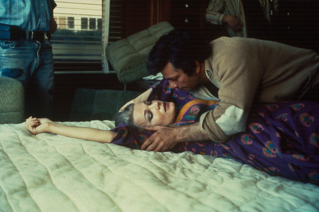 a woman under the influence review john Cassavetes movie