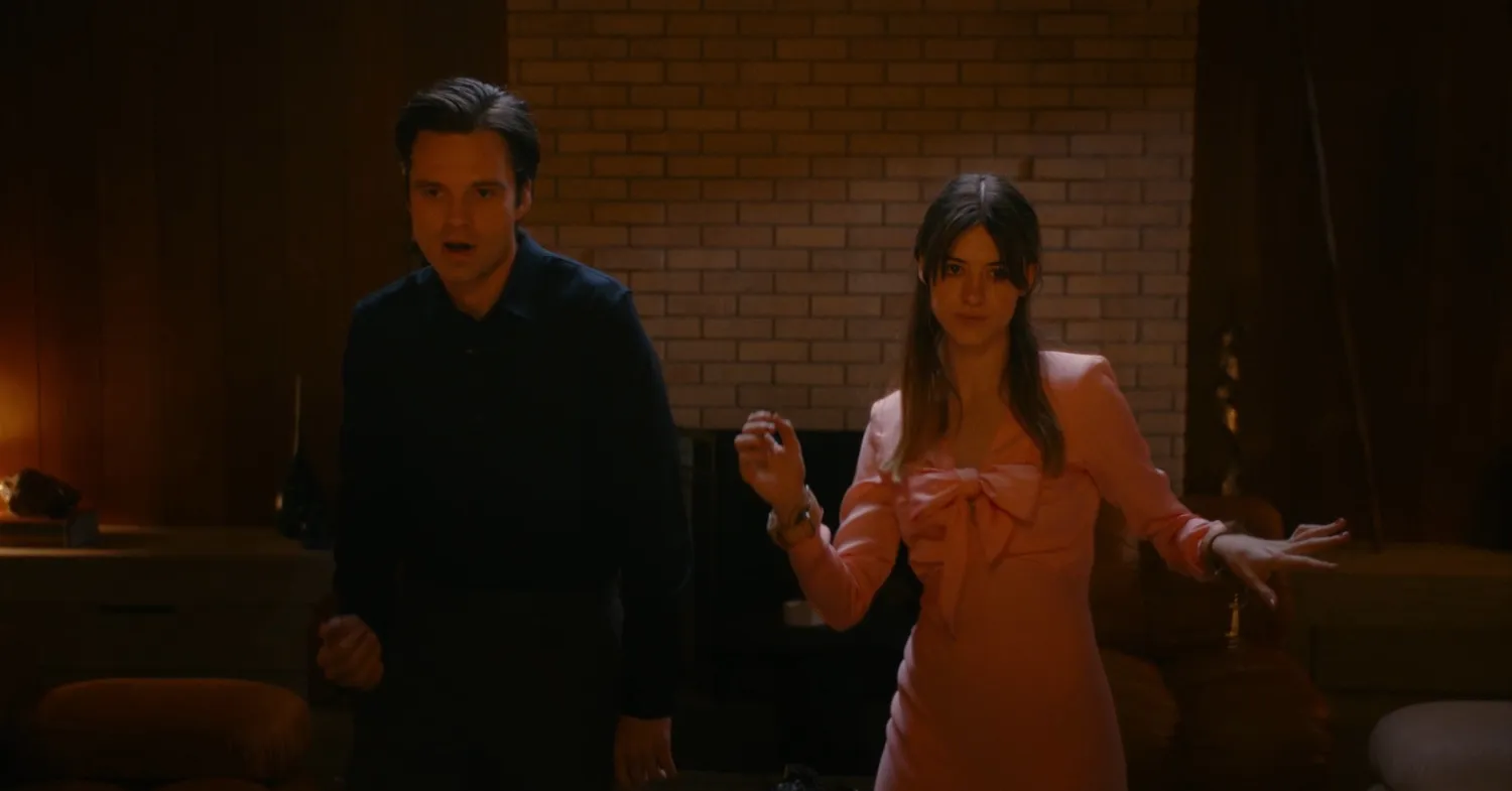 Sebastian Stan and Daisy Edgar-Jones in Fresh (2022)