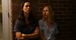 Rebecca Hall and Sarah Goldberg in The Night House (2020)
